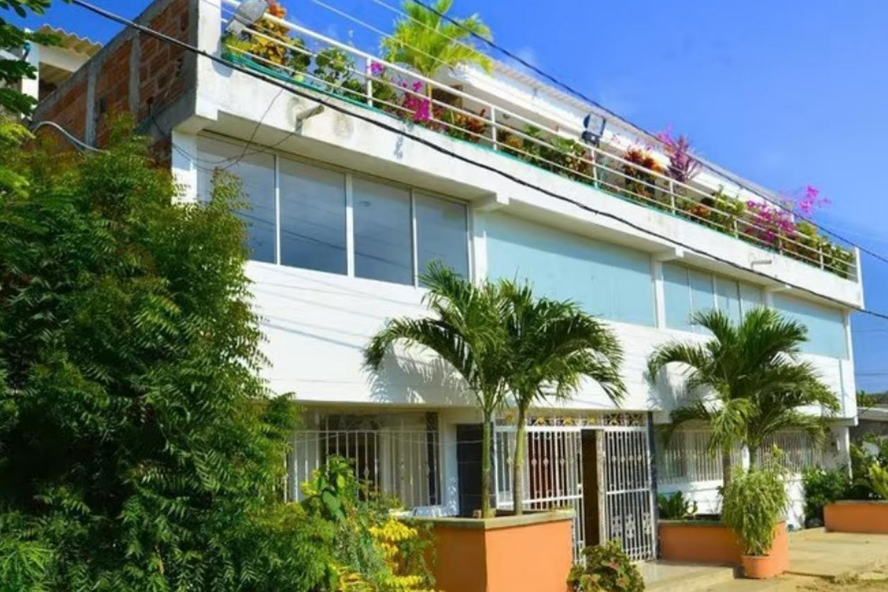 Y Cielo Azul Hotel *